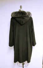 Load image into Gallery viewer, Rachel Coat - 50% Cashmere & Wool Blend - Detachable Fox Hood