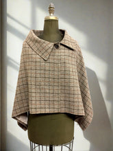 Load image into Gallery viewer, Alexandra Short Capelette - 100% Pure Merino Wool