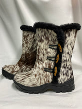 Load image into Gallery viewer, Boots - Oksana Fur Boot - Cream  &amp; Coffee
