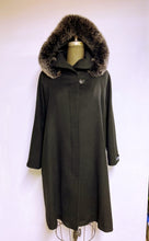 Load image into Gallery viewer, Fiorella Coat - 50% Cashmere &amp; Wool Blend - Detachable Fox Hood
